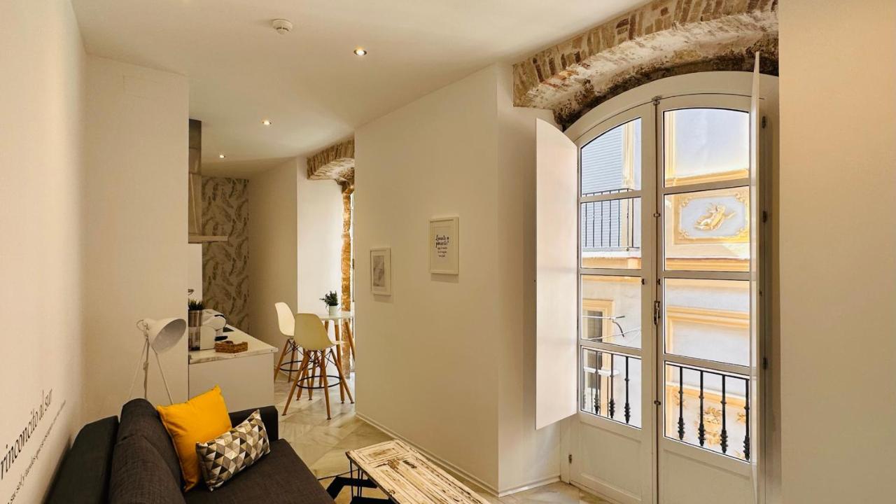 Apartamentos Gadir Centro Cadiz Luaran gambar