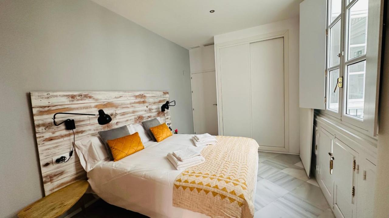 Apartamentos Gadir Centro Cadiz Luaran gambar